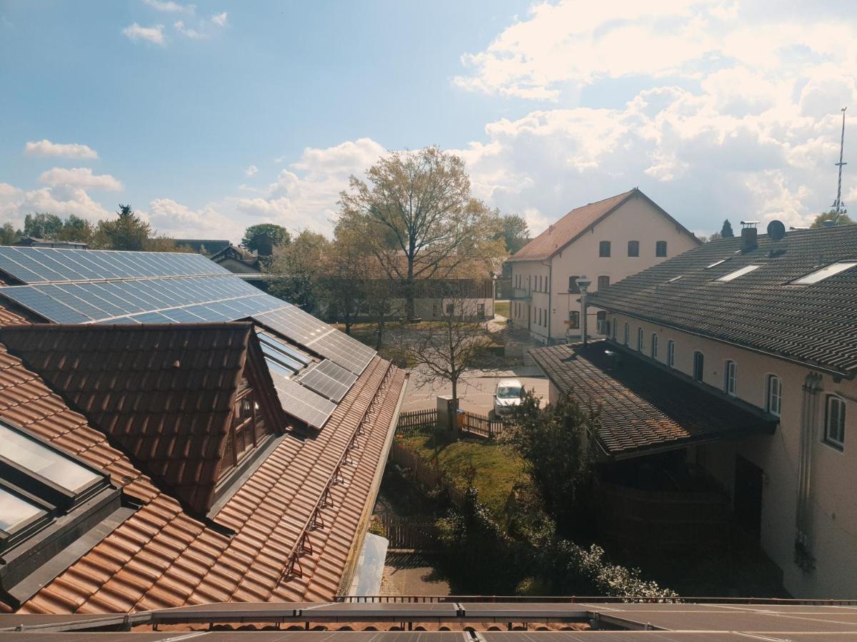 Ferienwohnung 2 Mittig In Vogtareuth Rinser Exterior photo